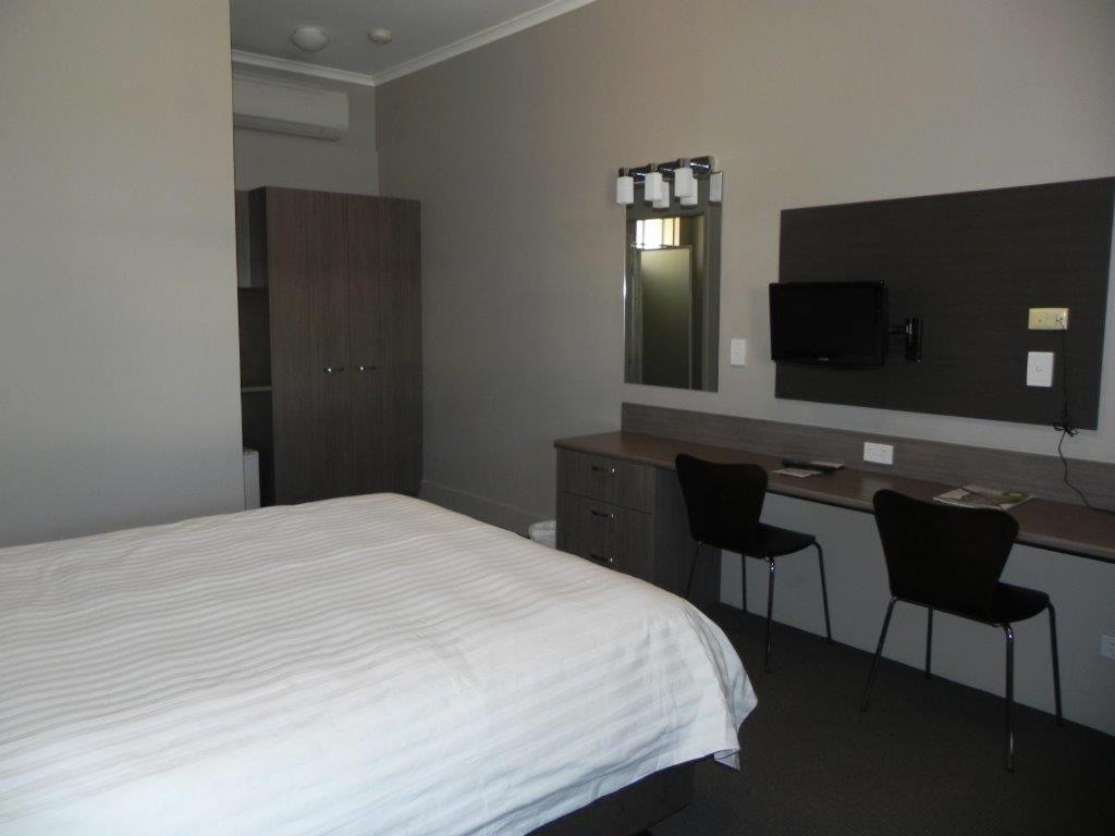 Bluestone Motor Inn Tennant Creek Buitenkant foto