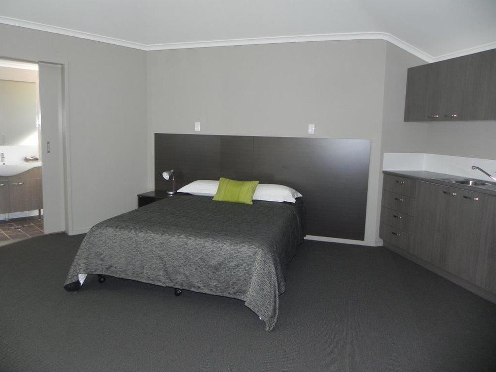 Bluestone Motor Inn Tennant Creek Buitenkant foto