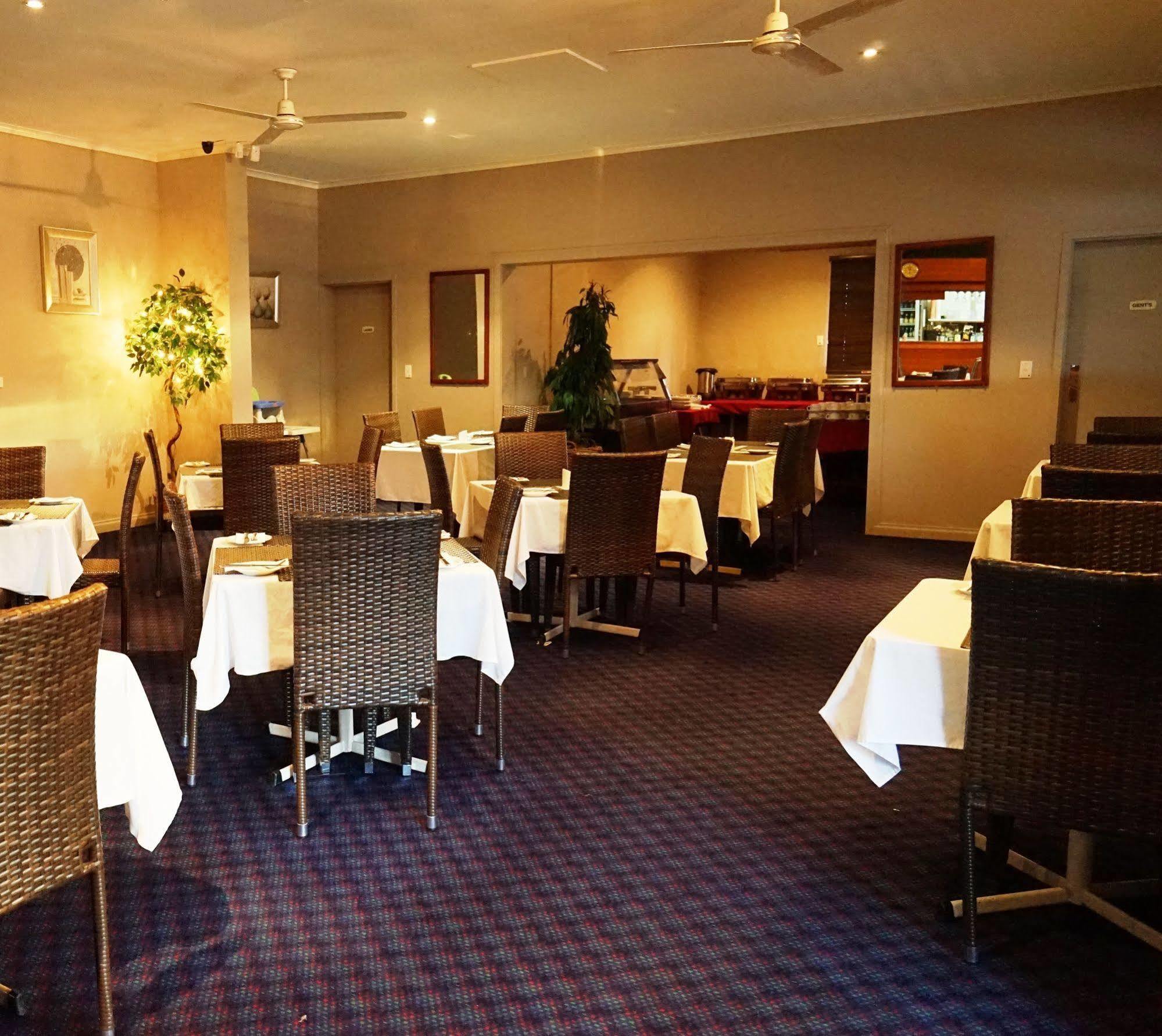 Bluestone Motor Inn Tennant Creek Buitenkant foto