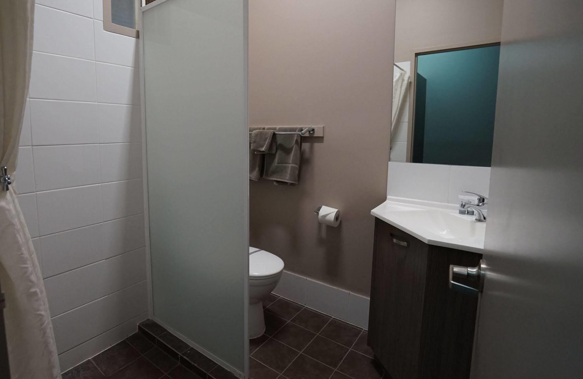 Bluestone Motor Inn Tennant Creek Buitenkant foto